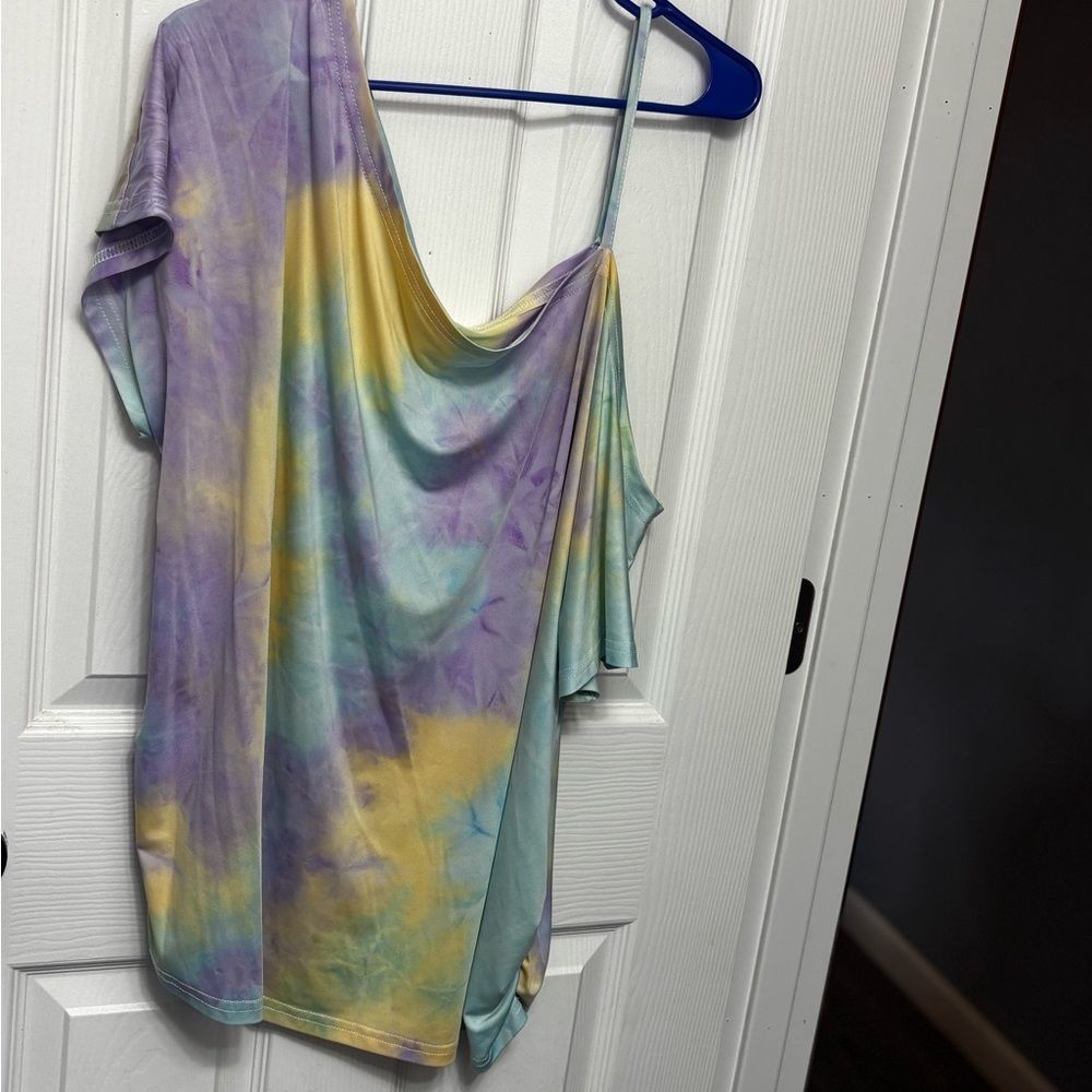 Women's Tie-Dye Off-Shoulder Top